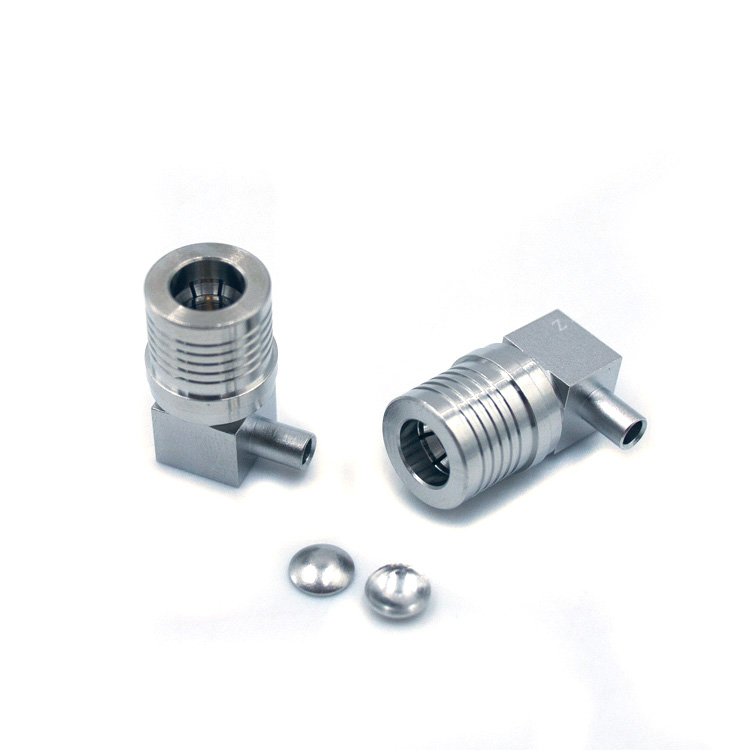 QMA MALE RIGHT ANGLE CONNECTOR FOR 086 CABLE  (QMA-JW086)